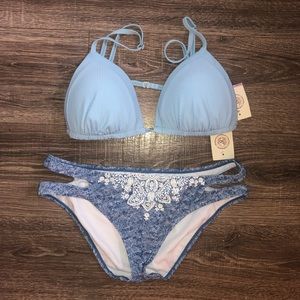 *SOLD* New blue and denim print juniors bikini!